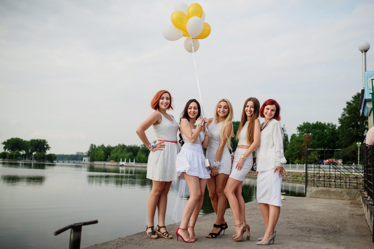 Tips for a Fun-filled Lake of the Ozarks Bachelorette Party ⋆ Playin ...